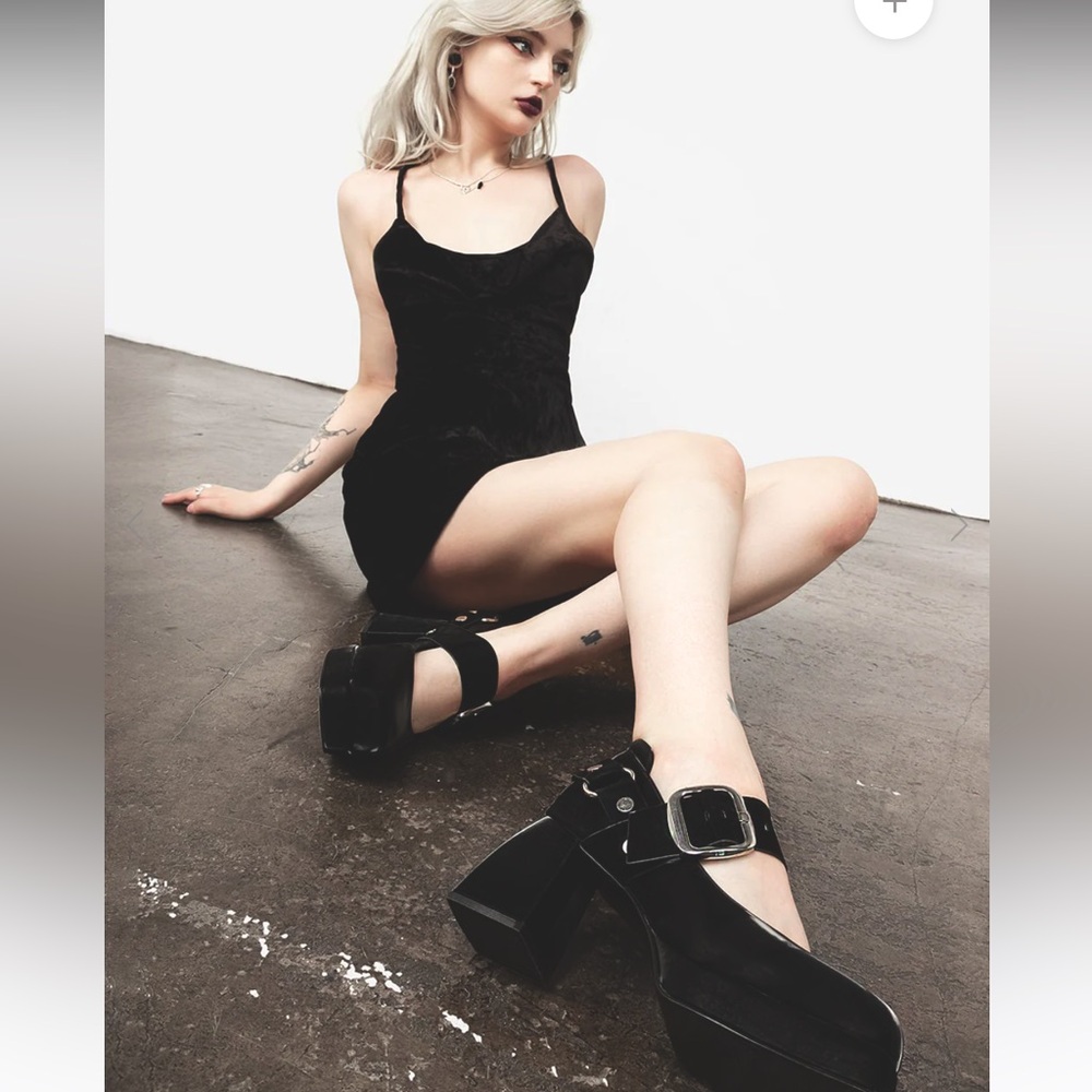 Disturbia | EUC witch kicks size us10 | Cherish Mary Janes Black Platform Shoes